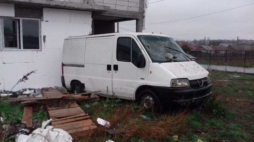 Dezmembrez Peugeot Boxer (244) 2001 - 2006 2.2 HDi Motorina