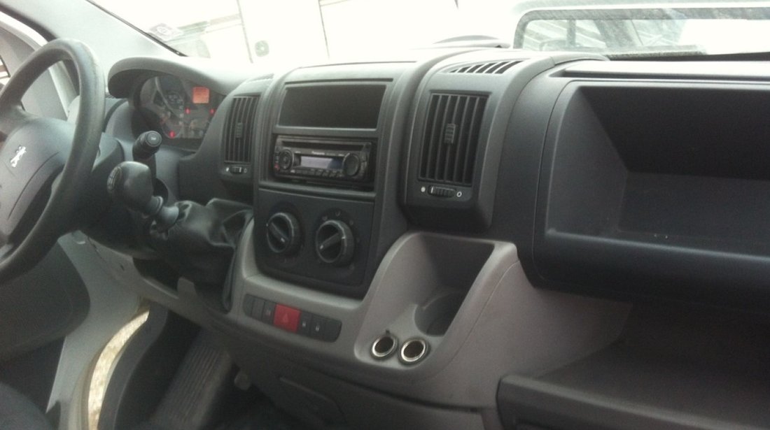 Dezmembrez peugeot boxer 3 l3h2 2.2 hdi 4hv 120 de cai