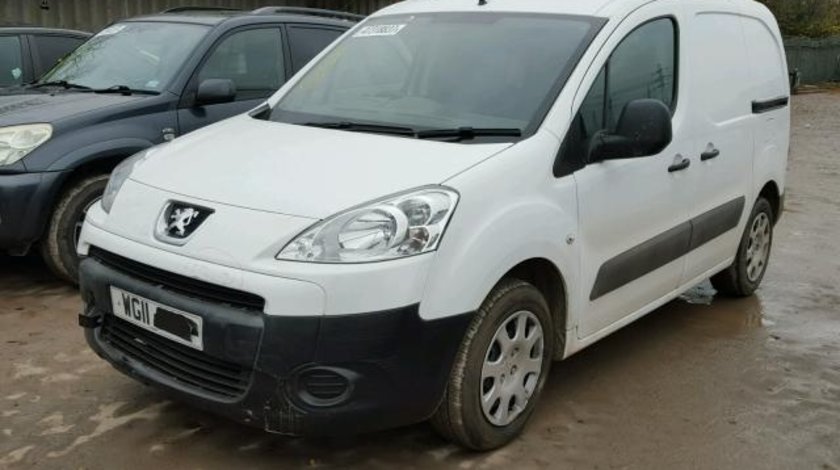 Dezmembrez Peugeot Partner 1.6hdi 2011