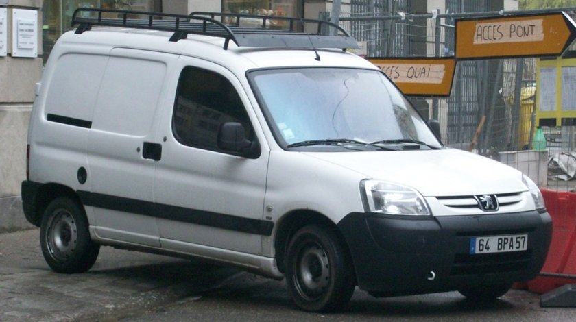 Dezmembrez Peugeot Partner 2 0 Hdi Rhy Injectie Siemens