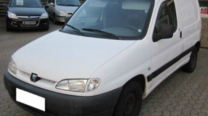 Dezmembrez Peugeot Partner 2005 2.0 HDI