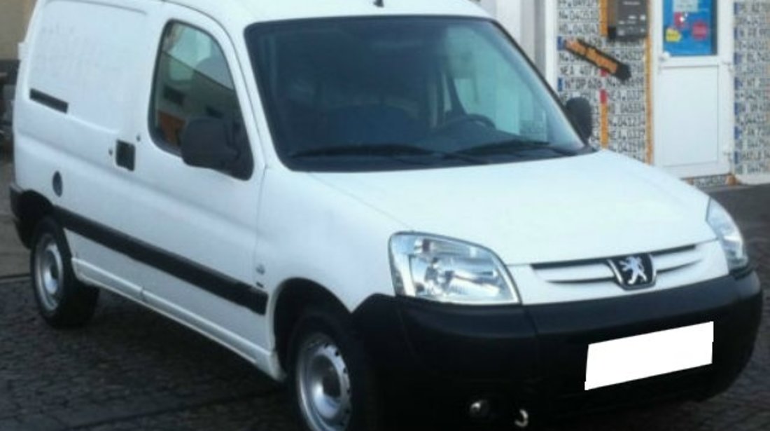 Dezmembrez Peugeot Partner an fabr 2001,1.6i