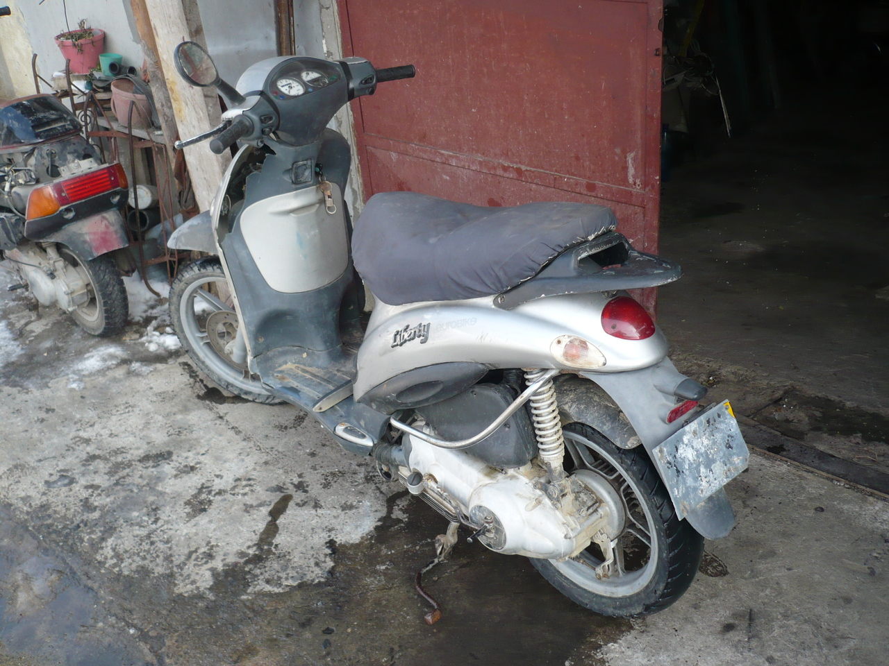 Dezmembrez Piaggio Liberty 125 4 t