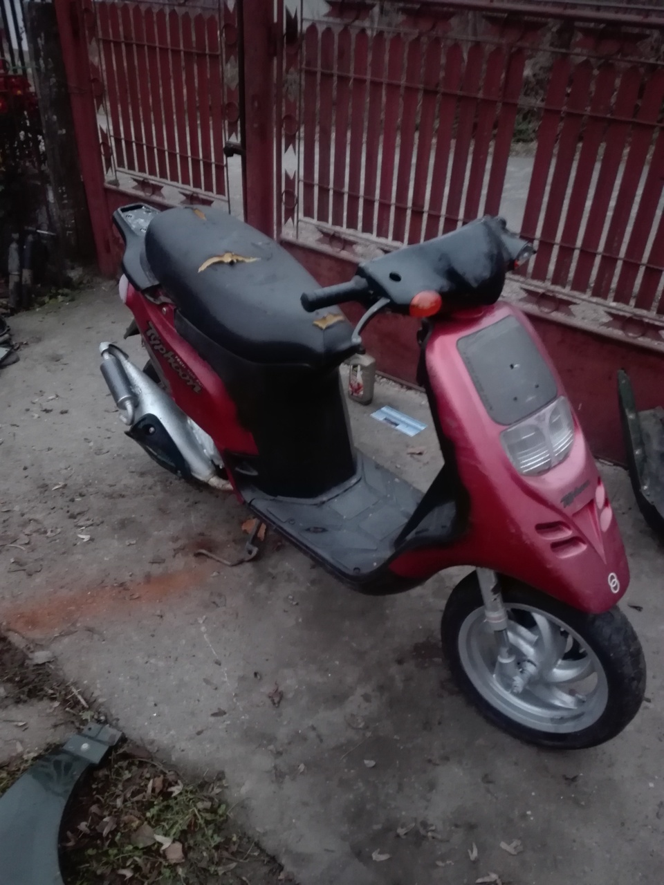 Dezmembrez Piaggio Typhoon 49 cm 2T