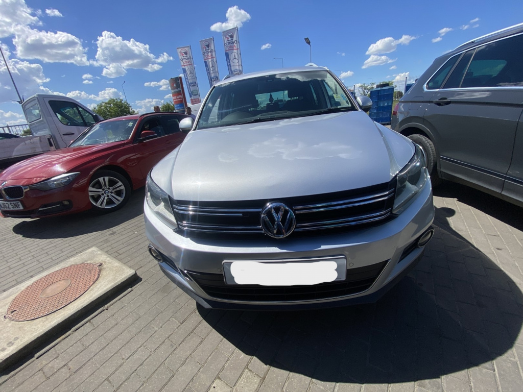 Dezmembrez piese caroserie, motor, cutie viteze, suspensie VW Tiguan (5N) facelift 2.0 TDI 4Motion 2012, CFFB