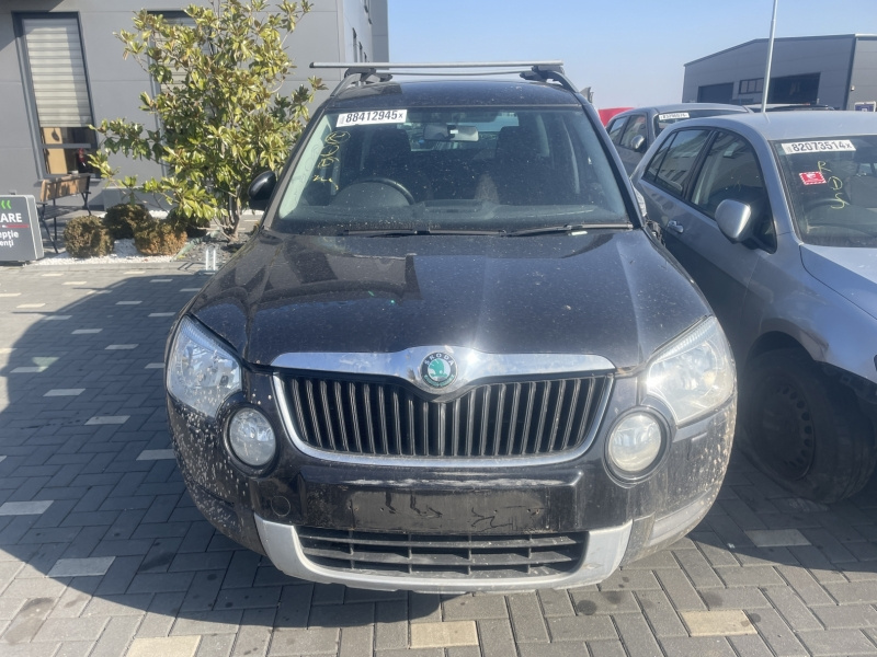 Dezmembrez piese caroserie, motor, cutie viteze, suspensie Skoda Yeti (5L) 2.0 TDI, CFH.