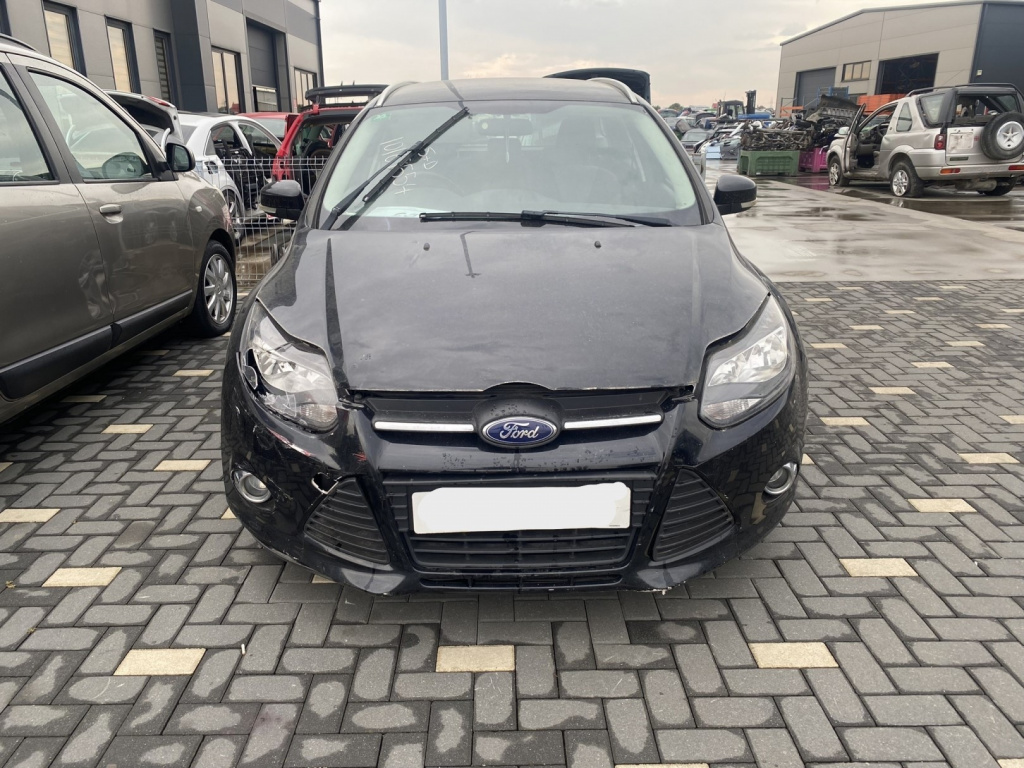Dezmembrez piese caroserie, motor, cutie viteze, suspensie Ford Focus 3 Turnier 2012 1.6 TDCI 2012, T1DA