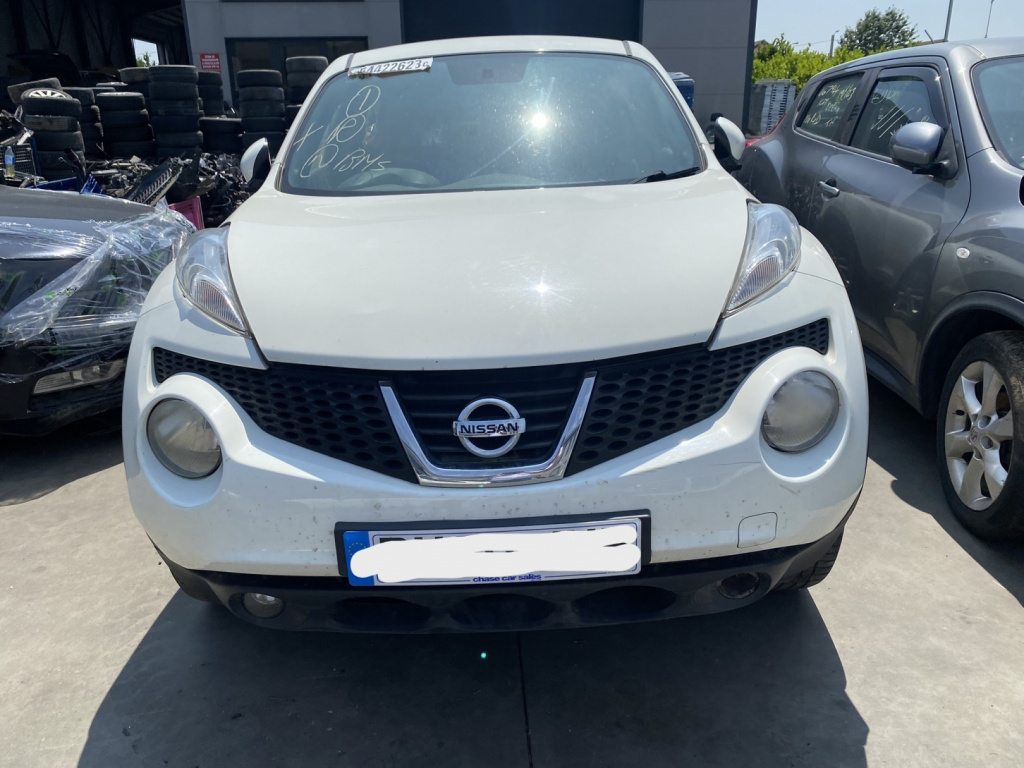 Dezmembrez piese caroserie, motor, cutie viteze, suspensie Nissan Juke 1.6 benz 2010, HR16DE