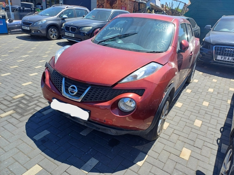 Dezmembrez piese caroserie, motor, cutie viteze, suspensie Nissan Juke 1.5 DCI, K9K