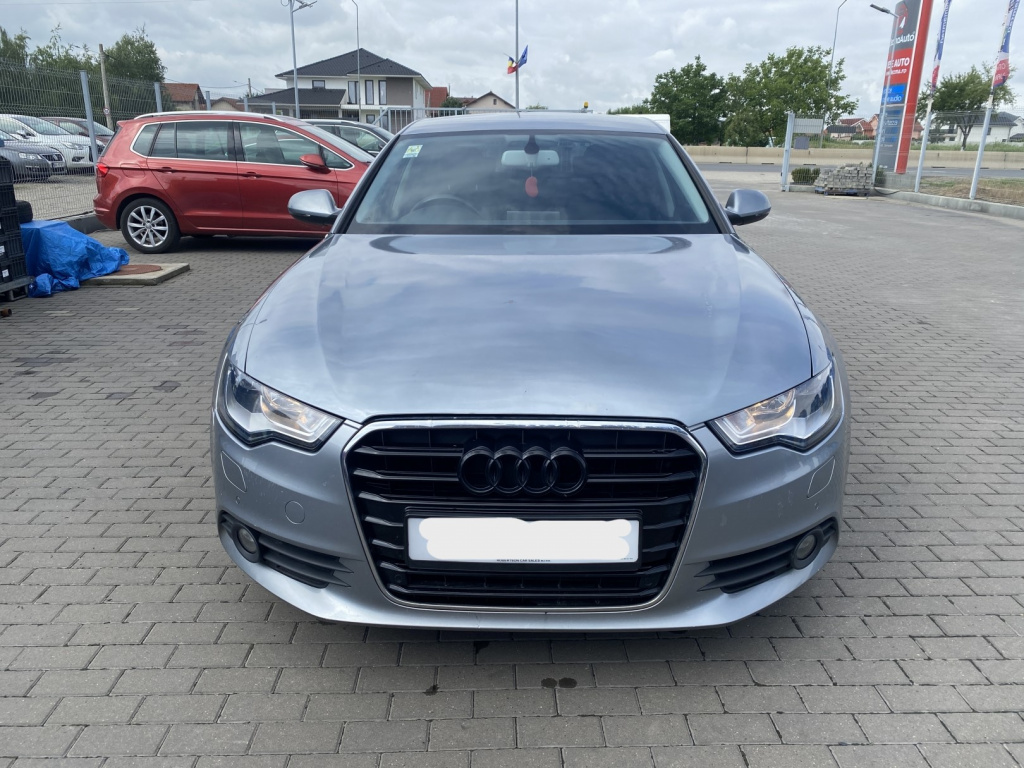Dezmembrez piese caroserie, motor, cutie viteze, suspensie Audi A6 (4G2, C7) 2.0 TDI 2011, CGLC
