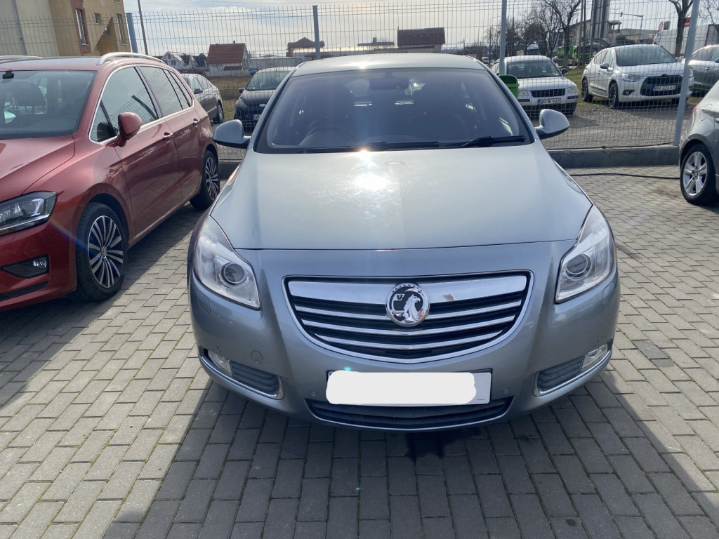 Dezmembrez piese caroserie, motor, cutie viteze, suspensie Opel Insignia A 2.0 CDTI 2011, A20DTH
