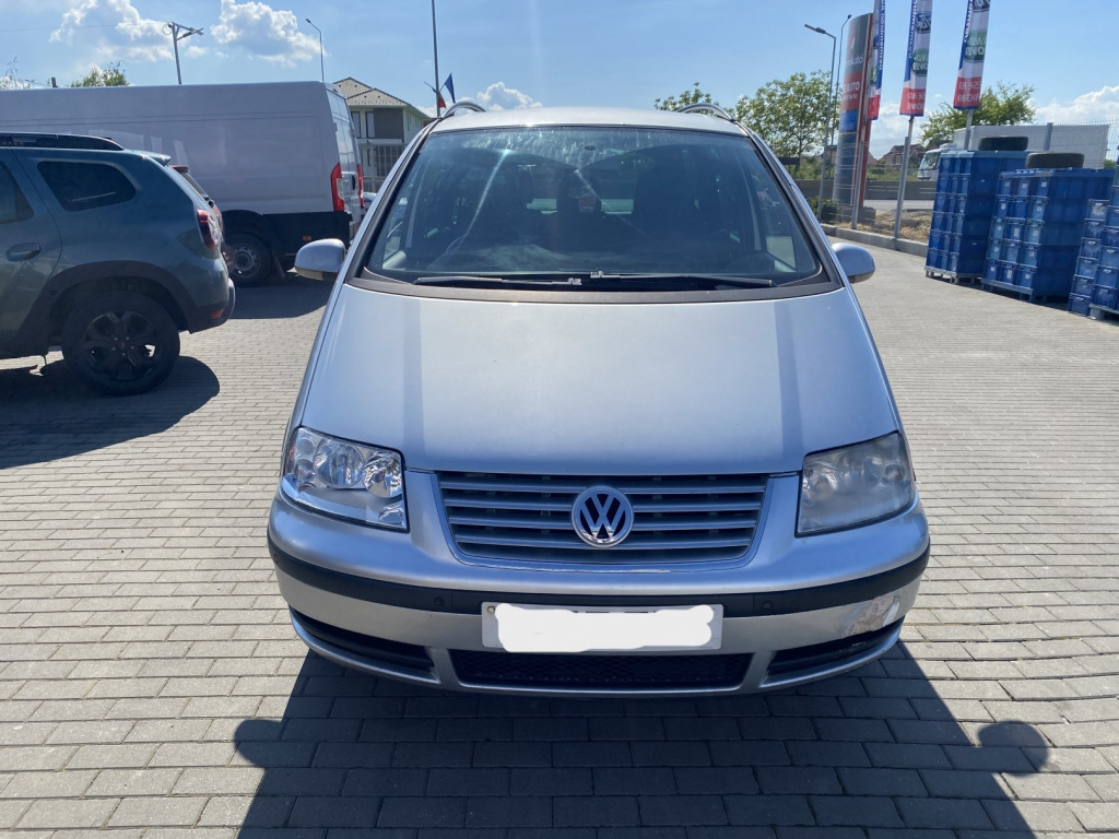 Dezmembrez piese caroserie, motor, cutie viteze, suspensie VW Sharan (7M8, 7M9, 7M6) 1.9 TDI 2007, BVK