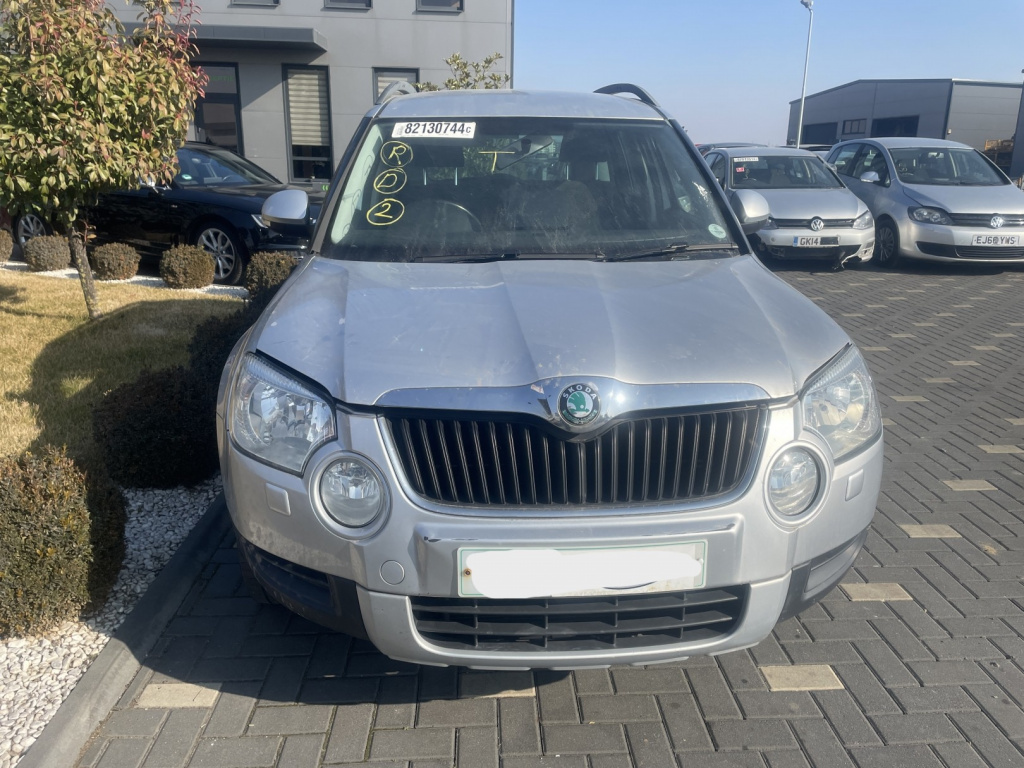 Dezmembrez piese caroserie, motor, cutie viteze, suspensie Skoda Fabia 2 (5J, 542) 1.2 benz, BZG