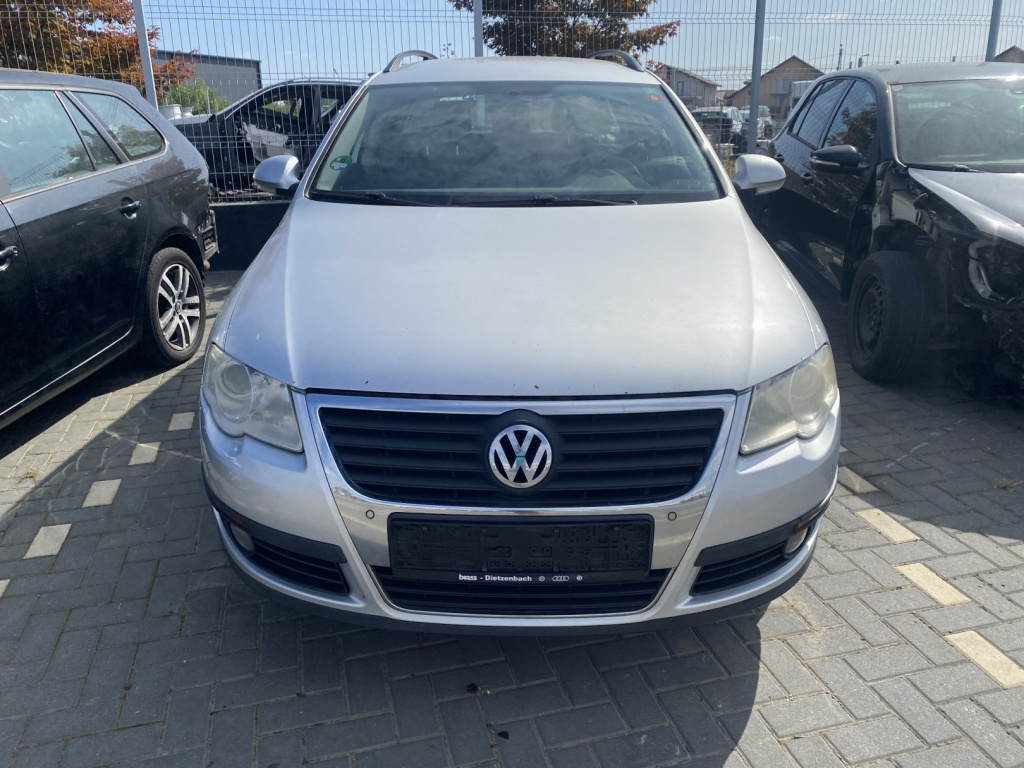 Dezmembrez piese caroserie, motor, cutie viteze, suspensie VW Passat Variant (3C5) 2.0 TDI 2007, BMP