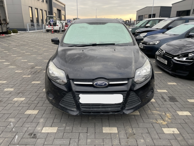 Dezmembrez piese caroserie, motor, cutie viteze, suspensie Ford Focus 3 1.6 TDCI, T3DA.