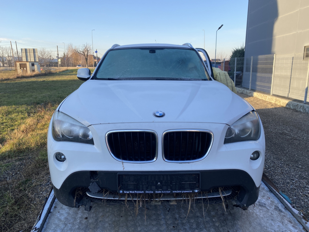 Dezmembrez piese caroserie, motor, cutie viteze, suspensie Bmw X1 (E84) 2.0 diesel 2011, N47D20C