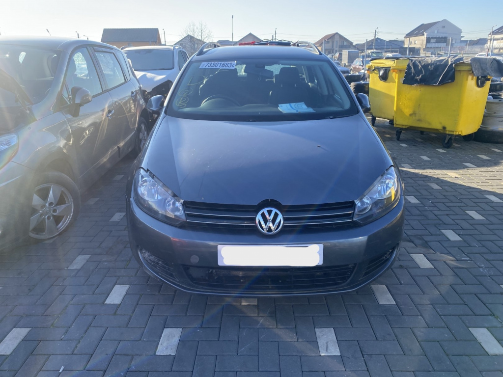 Dezmembrez piese caroserie, motor, cutie viteze, suspensie VW Golf 6 Variant (AJ5) 1.6 TDI 2010, CAYC