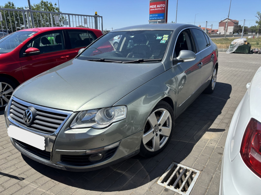 Dezmembrez piese caroserie, motor, cutie viteze, suspensie, VW Passat (3C2), 2.0 TDI, BKP.