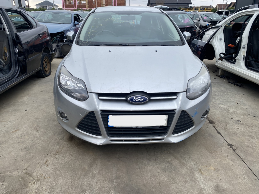 Dezmembrez piese caroserie, motor, cutie viteze, suspensie Ford Focus 3 1.6 TDCI 2012, T1DA