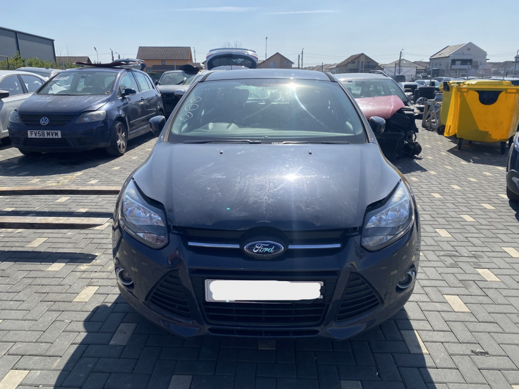 Dezmembrez piese caroserie, motor, cutie viteze, suspensie Ford Focus 3 1.6 TDCI 2011, T1DA