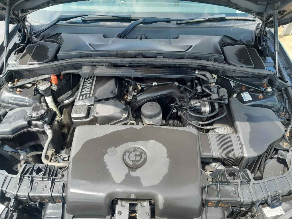 Dezmembrez piese caroserie, motor, cutie viteze, suspensie, Bmw 1 (E81, E87) 1.6 benz