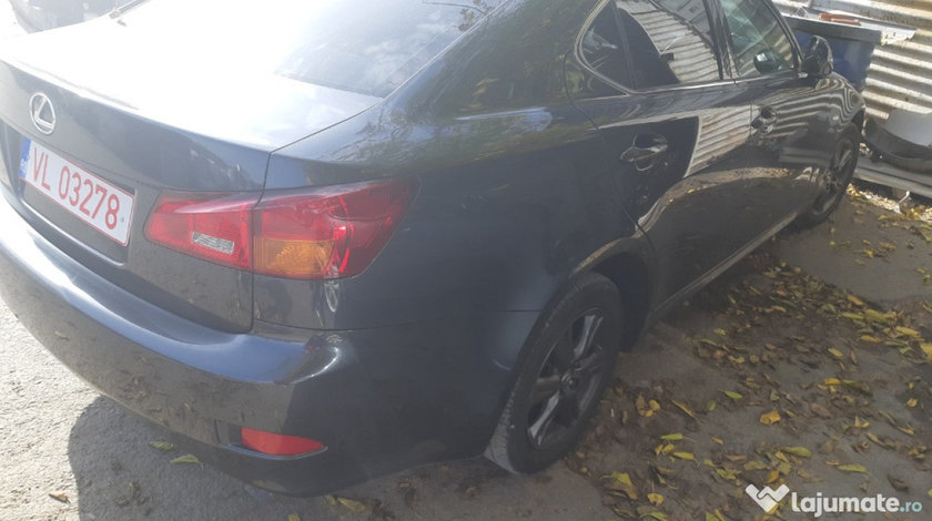 dezmembrez,piese lexus is 220