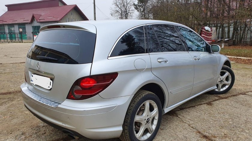 Dezmembrez piese Mercedes R class w251 R320 cdi 3.0 v6