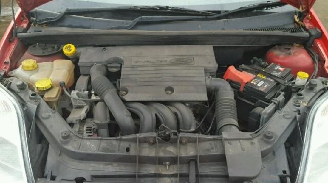 Dezmembrez piese motor Ford Fiesta 5, 1.2b