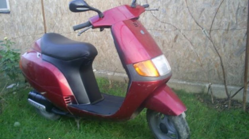 Dezmembrez,Piese  Piaggio Sfera 49 cm aer 2 T