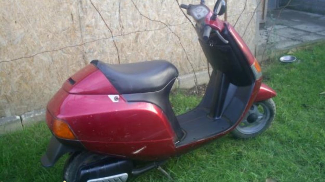 Dezmembrez,Piese  Piaggio Sfera 49 cm aer 2 T