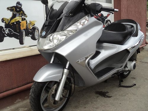 Dezmembrez,Piese  Piaggio x8 180 4 t piaggio