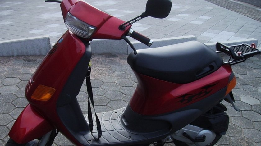 Dezmembrez,Piese Piaggio Zipp 49 cm 2 T