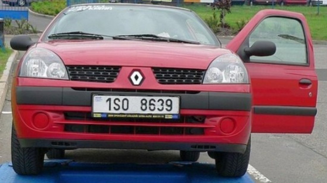 Dezmembrez Piese Renault Clio 2 1.5 dci euro 3 roșu an 2005,ac,geamuri electrice,computer bord