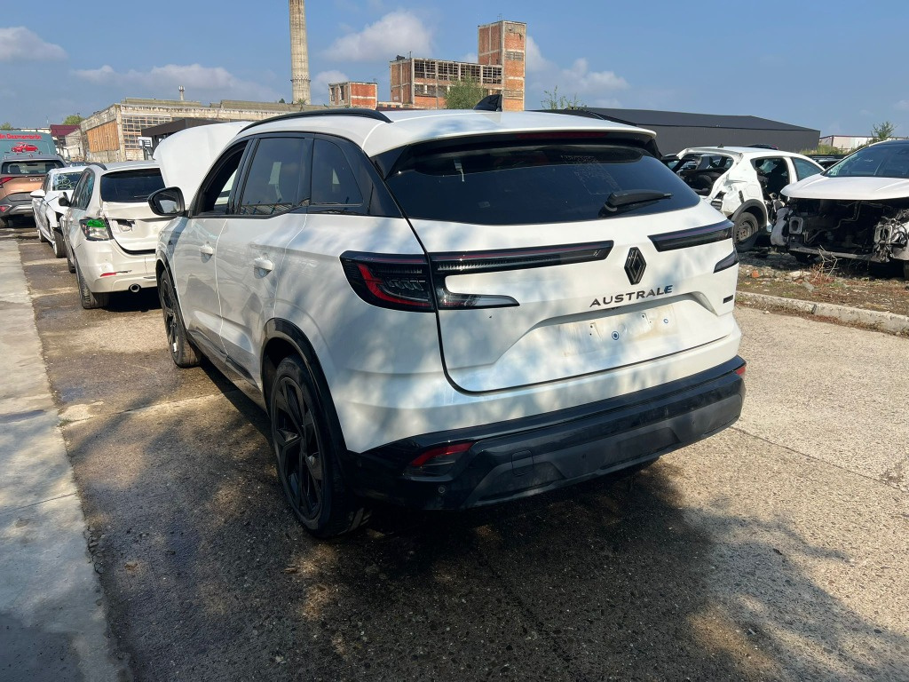 Dezmembrez Renault Australe 2023
