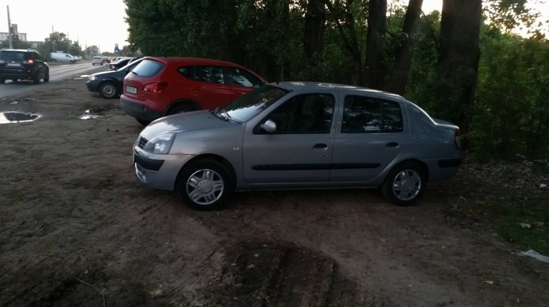 Dezmembrez renault clio 1.5 dci k9k-a7 65 de cai euro 3