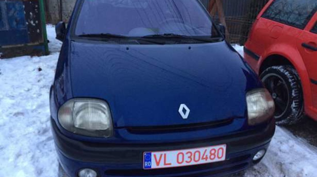 Dezmembrez Renault Clio 2 1.4 benzina 8 V Albastru Metalizat