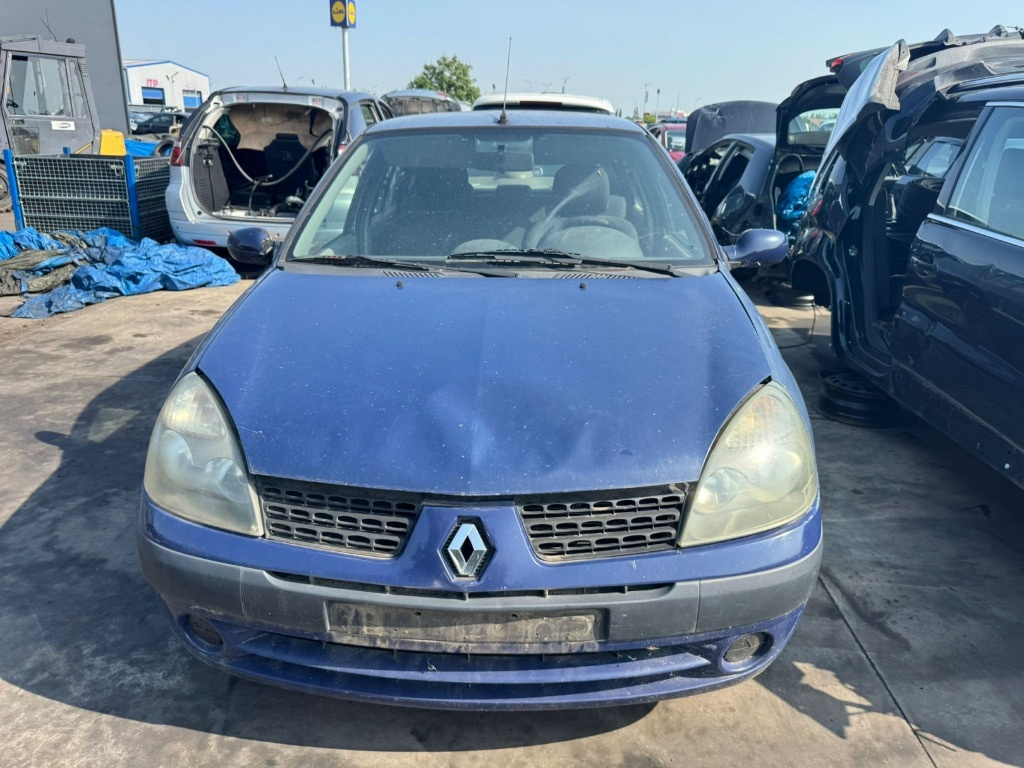 Dezmembrez Renault Clio 2 1.5 DCI, K9K 700