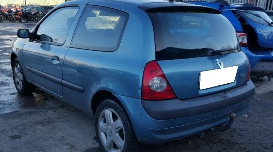 Dezmembrez Renault Clio 2, fabr. 2002, 1.2i 16V