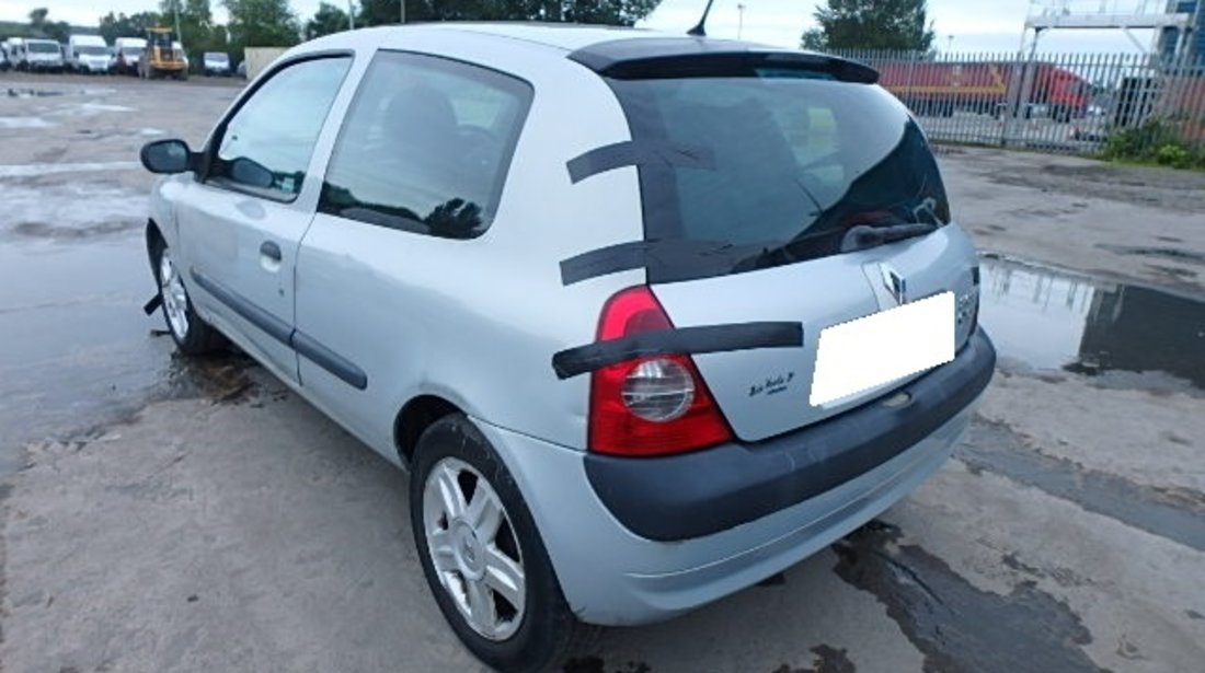 Dezmembrez Renault Clio 2, fabr. 2003, 1.2i 16V, FL