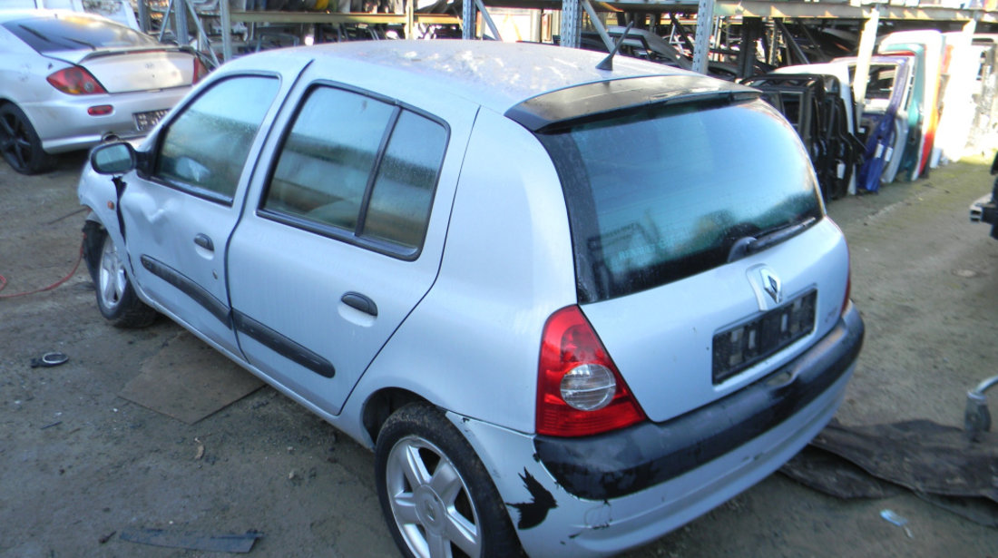 Dezmembrez Renault CLIO 2 / SYMBOL 1 1998 - 2008 1.5 DCi K9K 702 ( CP: 82, KW: 60, CCM: 1461 ) Motorina