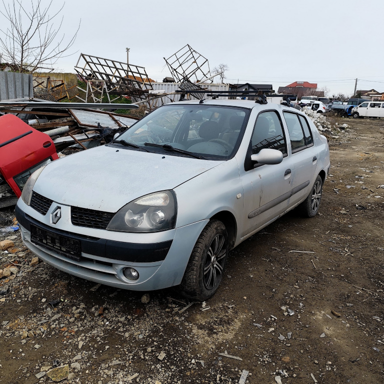 Dezmembrez Renault CLIO 2 / SYMBOL 1 1998 - 2008 1.5 DCi (SB07) K9K 700 ( CP: 65, KW: 48, CCM: 1461 ) Motorina