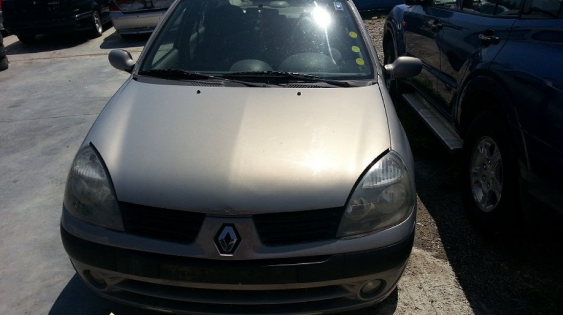 Dezmembrez renault clio 2003 1 5 dci