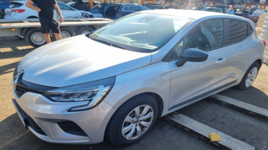 Dezmembrez Renault Clio 2020 Hatchback 5 UȘI 1.5 dci K9K 872