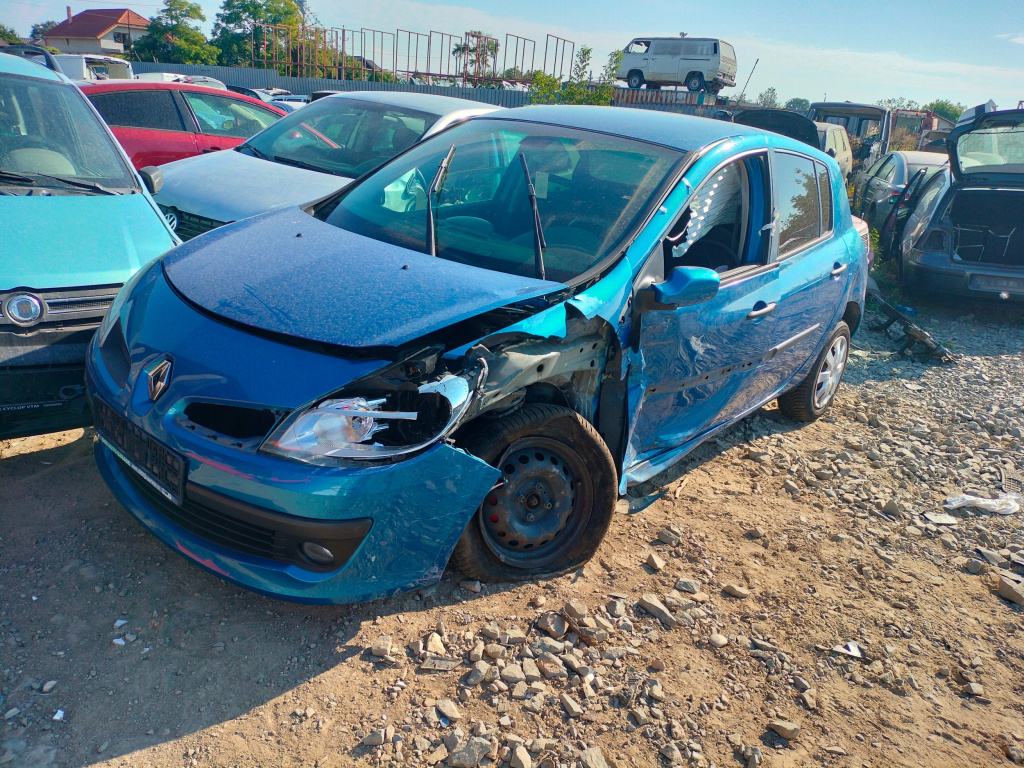 Dezmembrez Renault CLIO 3 2005 - 2012 1.6 16V (BR05, BR0B, BR0Y, BR15, BR1J, BR1M, BR1Y, CR0B...) K4M 800 ( CP: 112, KW: 82, CCM: 1598 ) Benzina