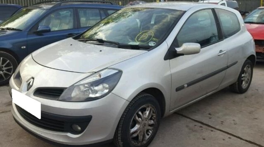 Dezmembrez Renault Clio 3, fabr. 2006, 1.4i 16V