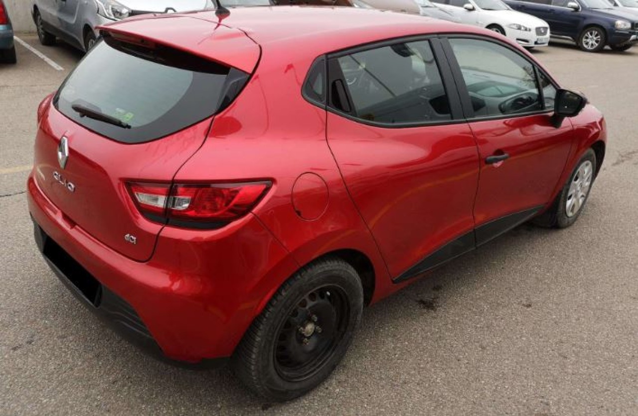 Dezmembrez Renault Clio 4, fabr. 2015,1.5 dci E5 #35950240