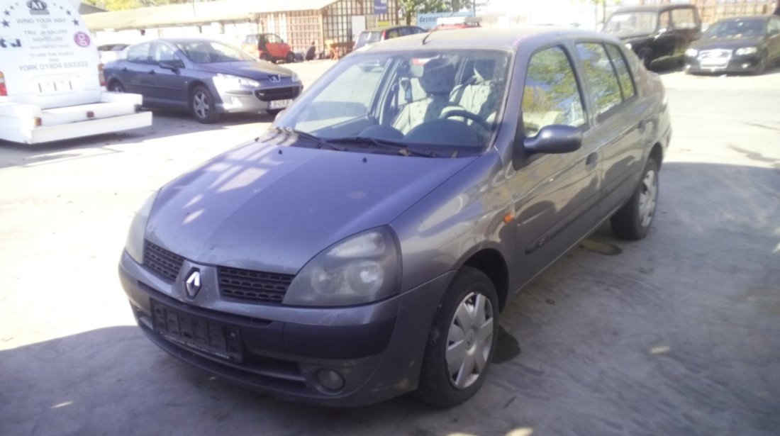 Dezmembrez Renault Clio, an 2003