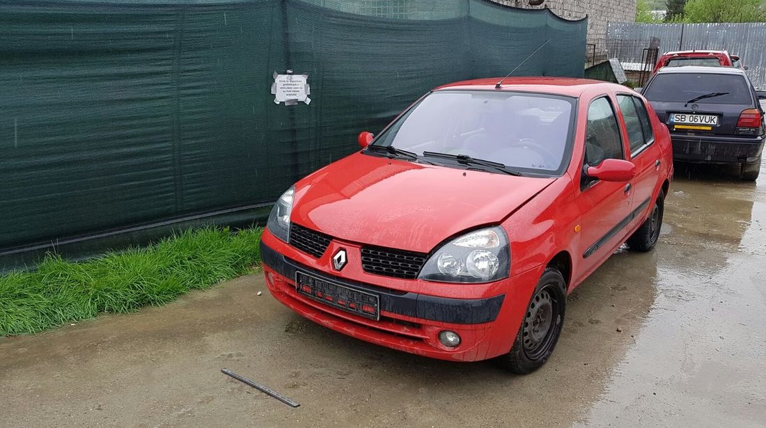 Dezmembrez Renault Clio an 2004 motor 1.5 dci