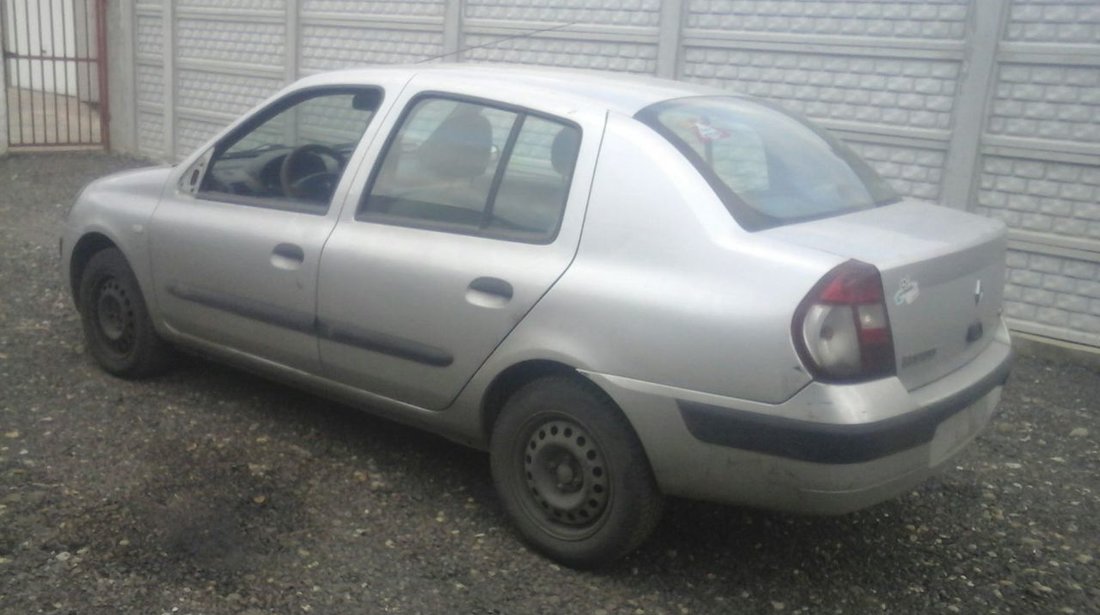 Dezmembrez renault clio an 2004 motor 1.5 disel euro 3