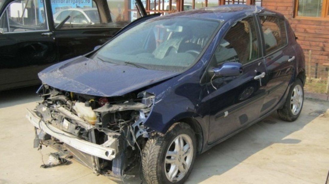 Dezmembrez Renault Clio, an 2007